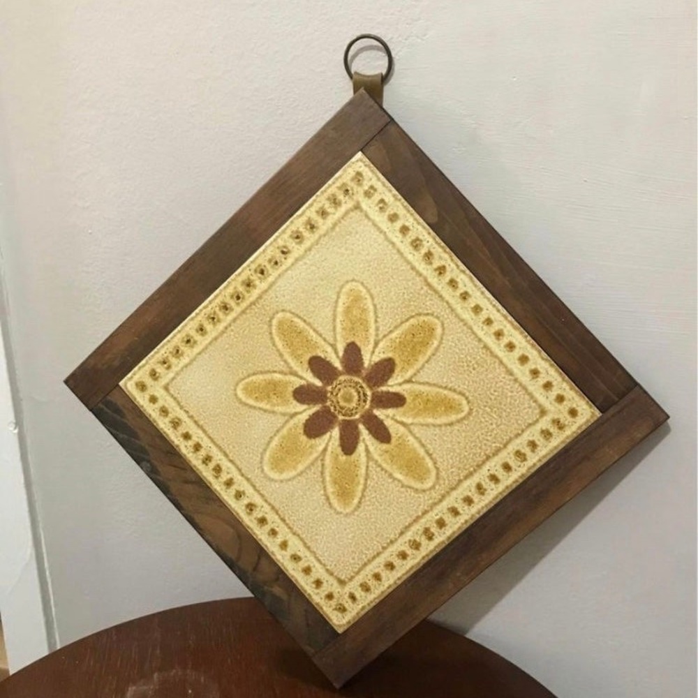 Cute tile trivet/wall hanging